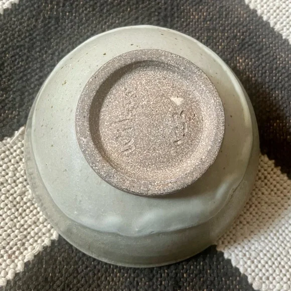 Studio Pottery Bowl Sage Green Drip Glaze Signed Ceramic Modern Coastal Neutral - Picture 4 of 9